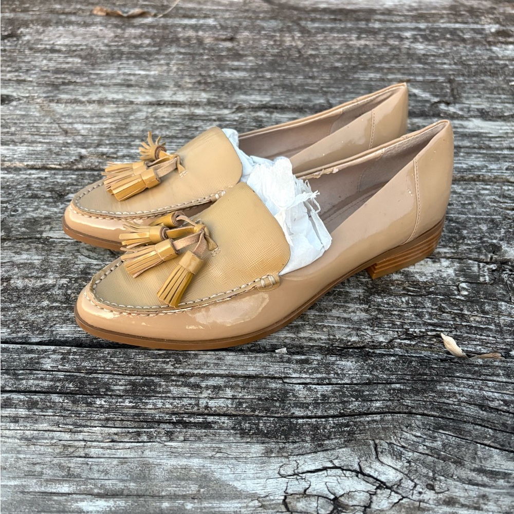 French Connection Leather Beige Tassle Loafers